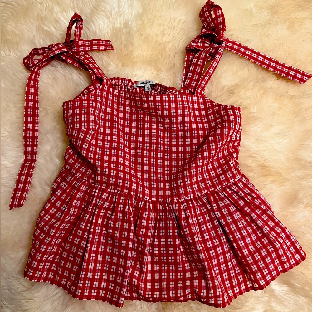 NWOT Madewell gingham top, size XS. Never worn but took the tags off.